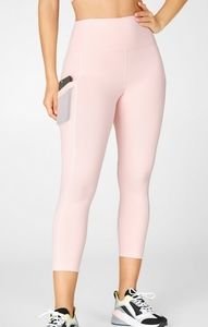 🔥NWT FABLETICS Mila High Waist Pocket Capri Med